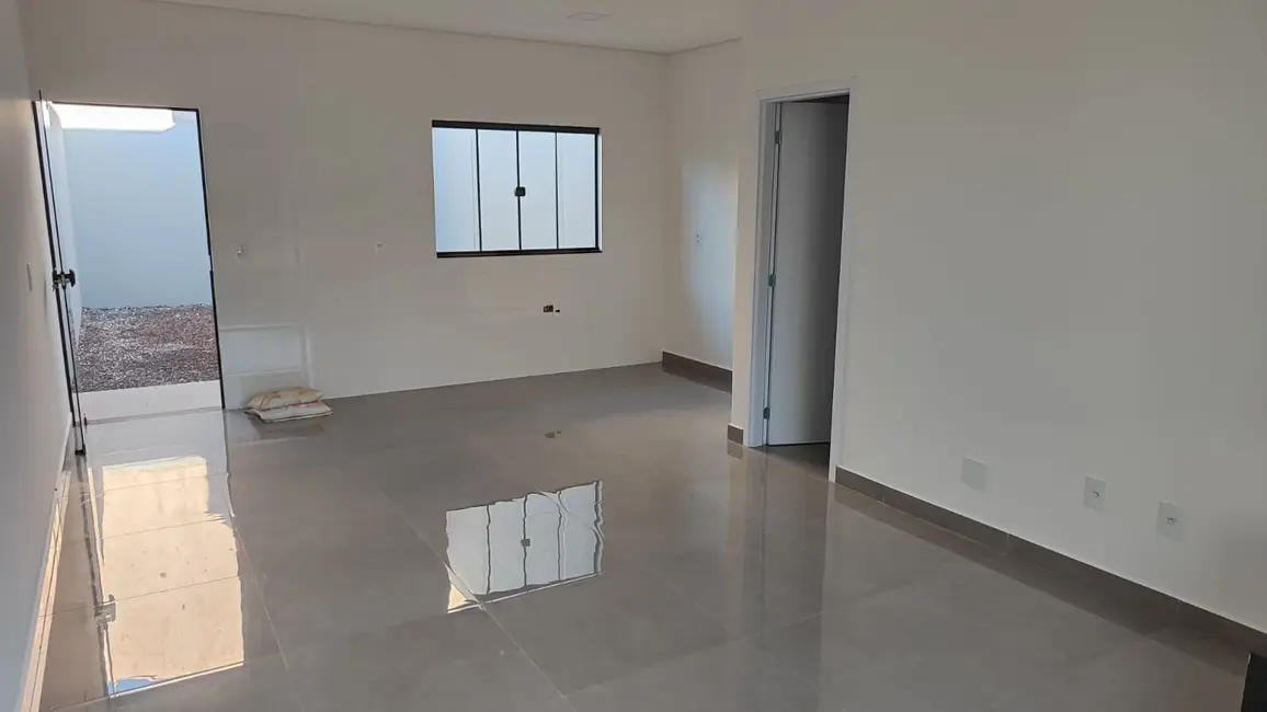 Foto 4 de Sobrado com 3 quartos à venda, 74m2 em Cascavel - PR