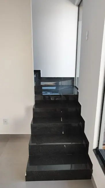 Foto 7 de Sobrado com 3 quartos à venda, 74m2 em Cascavel - PR