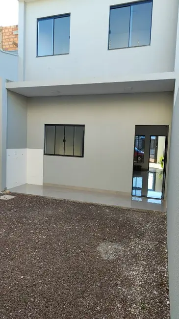 Foto 5 de Sobrado com 3 quartos à venda, 74m2 em Cascavel - PR