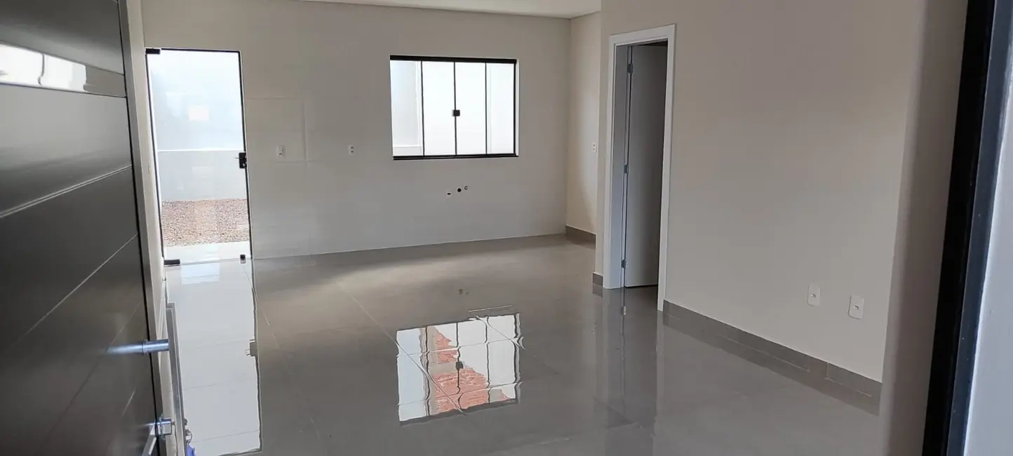 Foto 2 de Sobrado com 3 quartos à venda, 81m2 em Canadá, Cascavel - PR