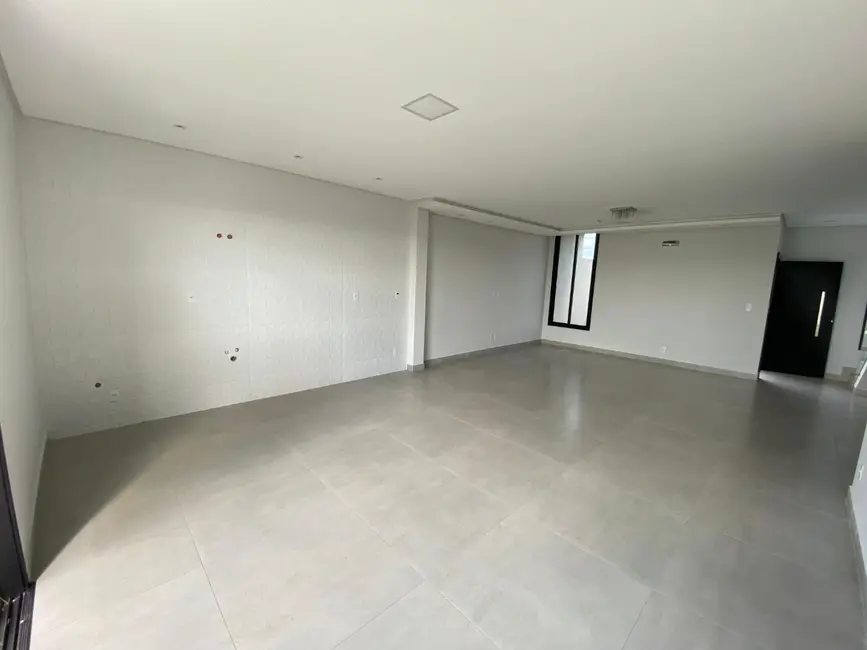 Foto 7 de Sobrado com 3 quartos à venda, 198m2 em Cancelli, Cascavel - PR