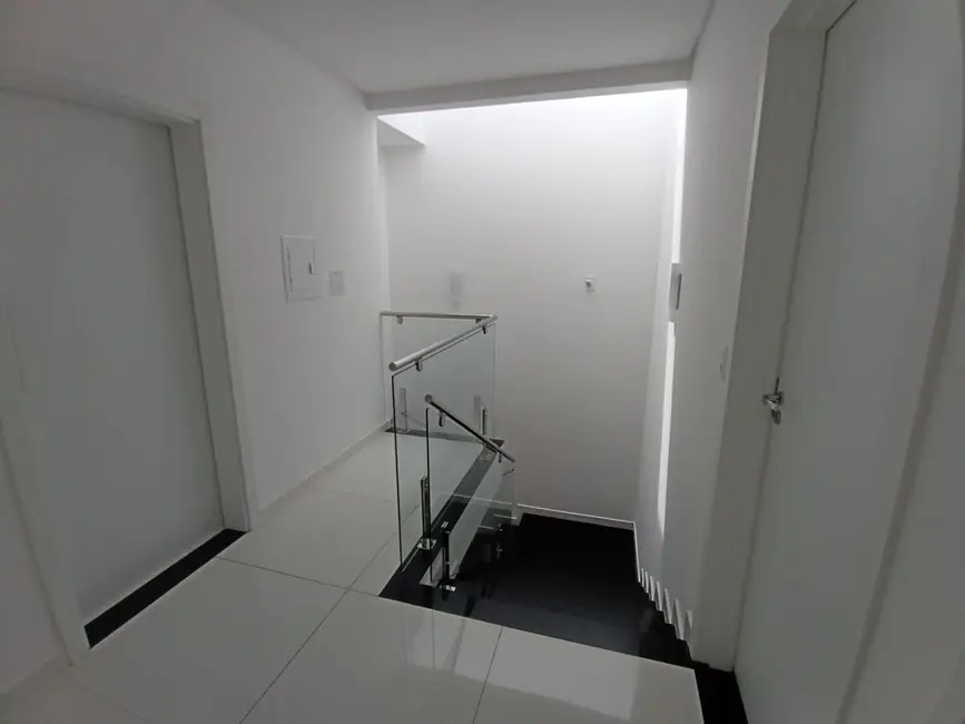 Foto 8 de Sobrado com 3 quartos à venda, 110m2 em Canadá, Cascavel - PR