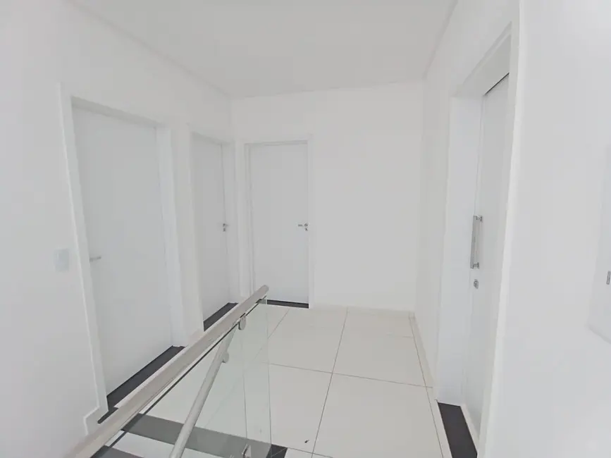 Foto 9 de Sobrado com 3 quartos à venda, 110m2 em Canadá, Cascavel - PR
