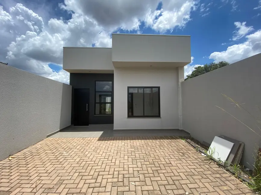 Foto 1 de Casa com 3 quartos à venda, 150m2 em Esmeralda, Cascavel - PR