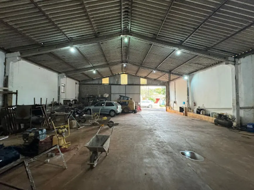 Foto 3 de Armazém / Galpão à venda, 308m2 em Interlagos, Cascavel - PR