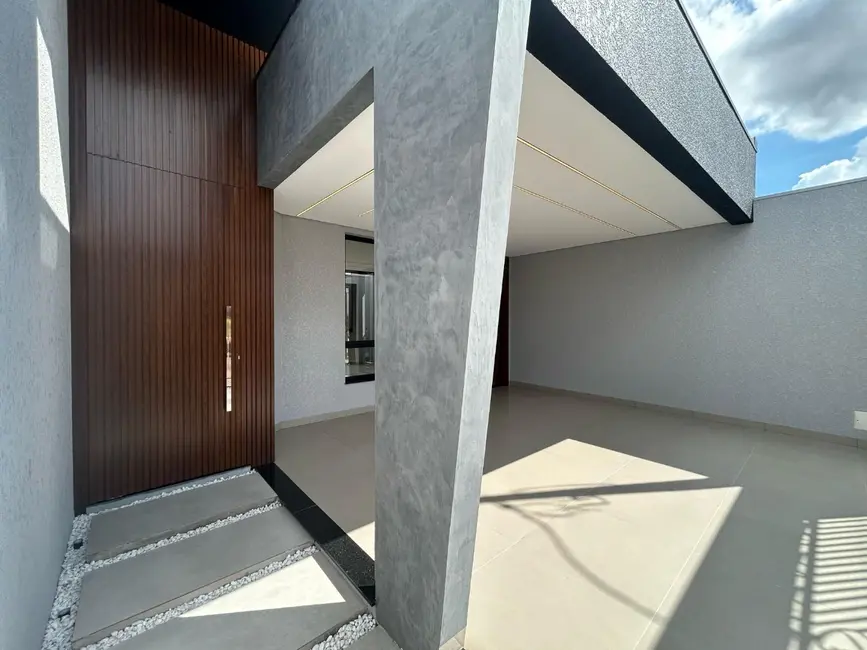Foto 1 de Casa com 3 quartos à venda, 194m2 em Cancelli, Cascavel - PR