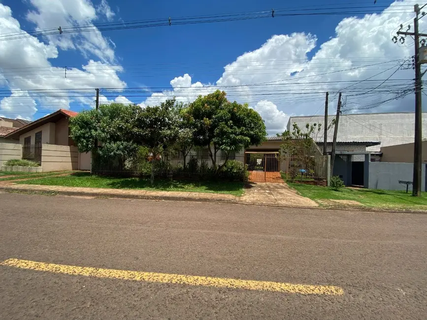 Foto 2 de Terreno / Lote à venda, 621m2 em Cascavel - PR