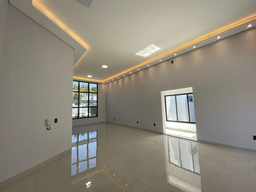 Foto 5 de Casa com 3 quartos à venda, 301m2 em Cascavel - PR