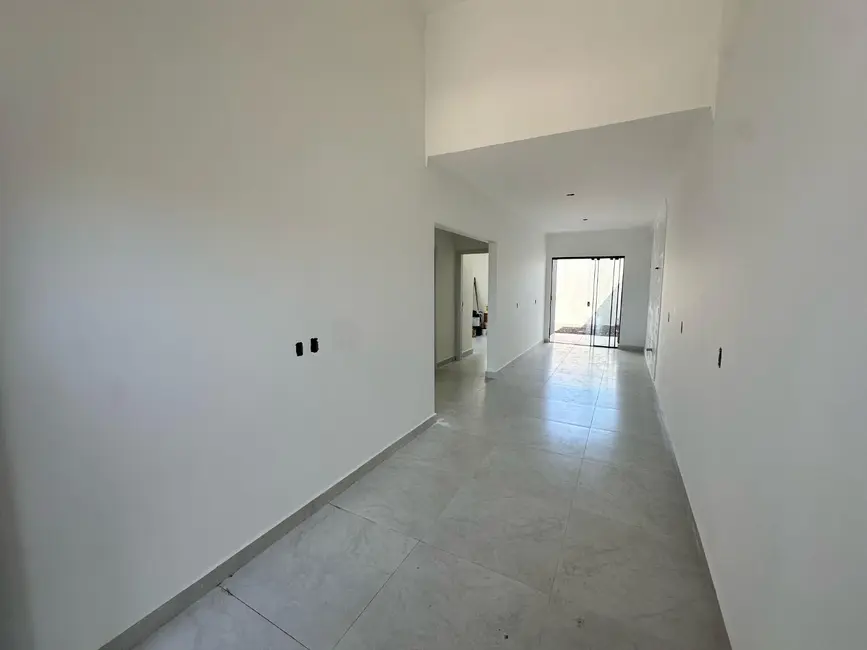 Foto 3 de Casa com 2 quartos à venda, 110m2 em Cascavel - PR