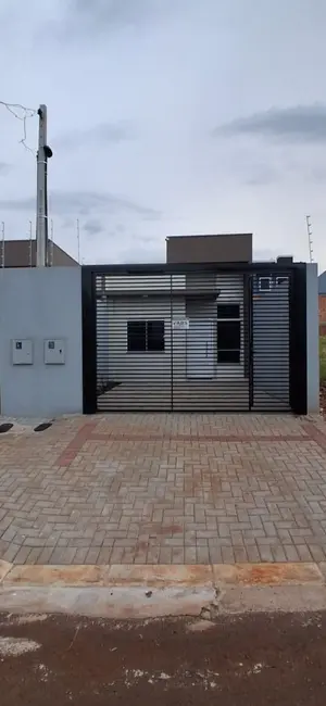 Foto 2 de Casa com 2 quartos à venda, 125m2 em Floresta, Cascavel - PR