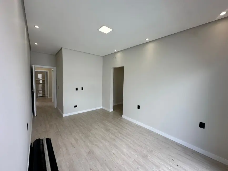 Foto 9 de Casa com 3 quartos à venda, 301m2 em Cascavel - PR