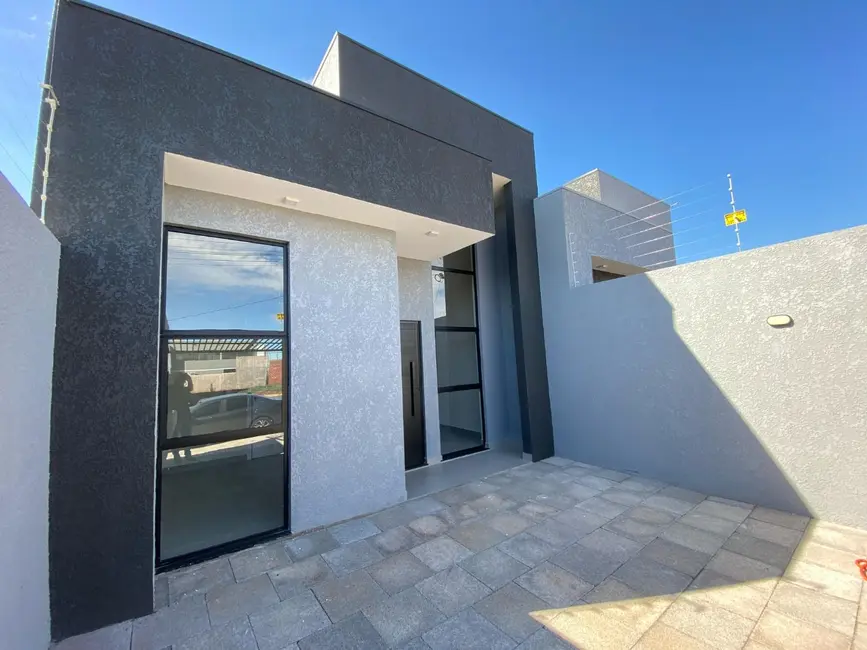 Foto 1 de Casa com 2 quartos à venda, 100m2 em Cascavel - PR