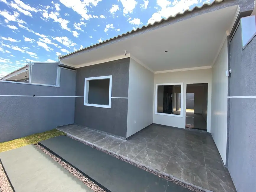 Foto 1 de Casa com 3 quartos à venda, 150m2 em Floresta, Cascavel - PR