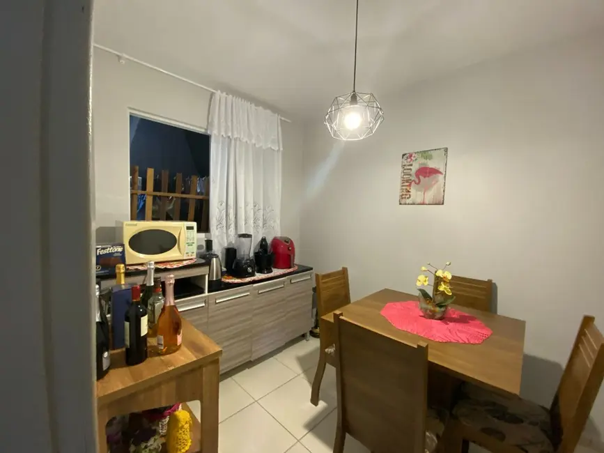 Sobrado com 2 quartos à venda, 90m2 em Parque Verde, Cascavel - PR - imagem 7 Foto 7 de Sobrado com 2 quartos à venda, 90m2 em Parque Verde, Cascavel - PR