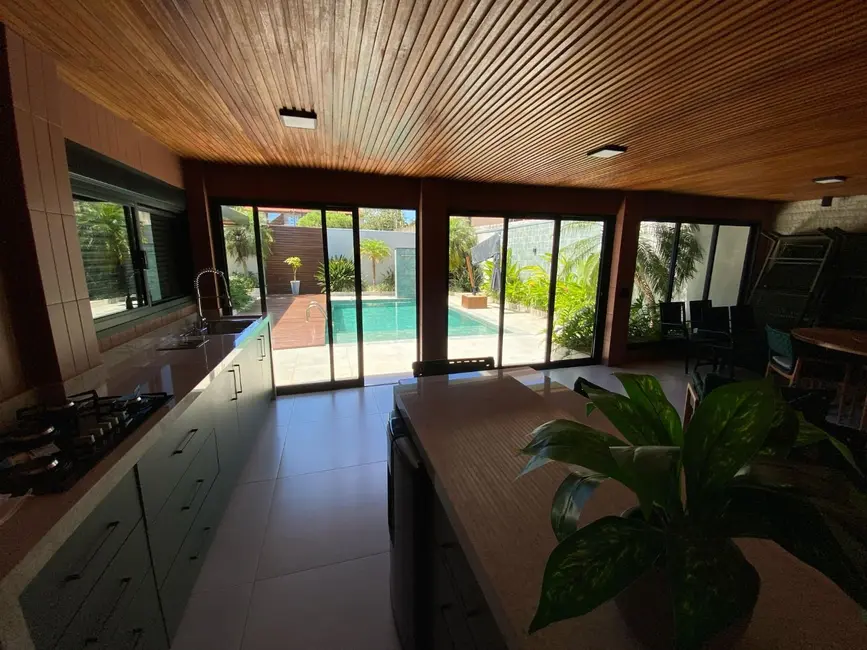 Foto 6 de Casa com 3 quartos à venda, 700m2 em Centro, Cascavel - PR