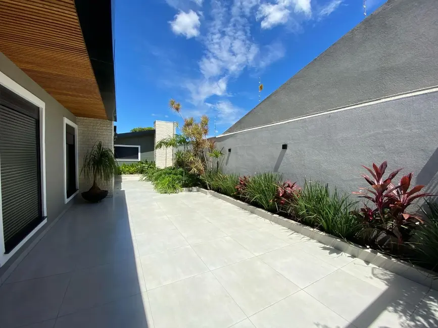 Foto 9 de Casa com 3 quartos à venda, 700m2 em Centro, Cascavel - PR