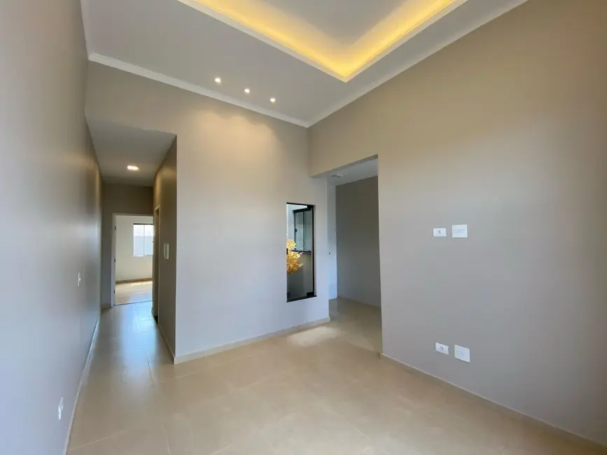 Casa com 2 quartos à venda, 100m2 em Morumbi, Cascavel - PR - imagem 3 Foto 3 de Casa com 2 quartos à venda, 100m2 em Morumbi, Cascavel - PR