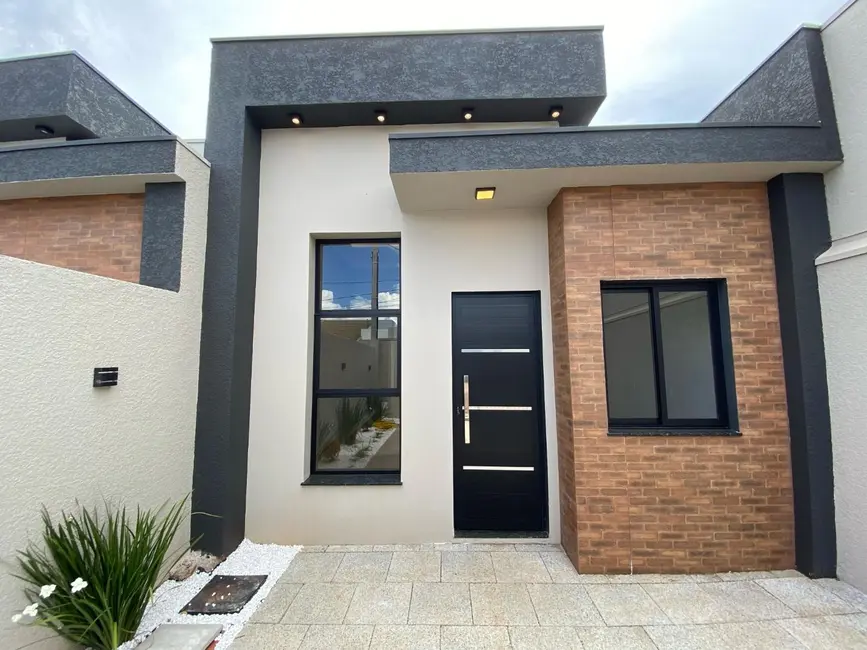 Foto 1 de Casa com 2 quartos à venda, 100m2 em Morumbi, Cascavel - PR