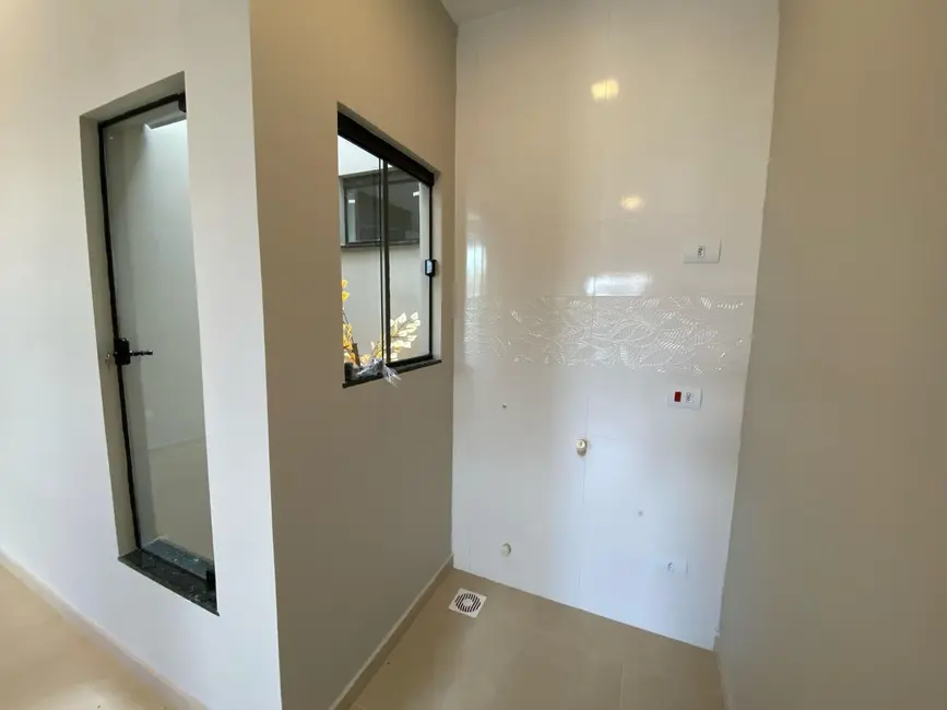 Casa com 2 quartos à venda, 100m2 em Morumbi, Cascavel - PR - imagem 4 Foto 4 de Casa com 2 quartos à venda, 100m2 em Morumbi, Cascavel - PR