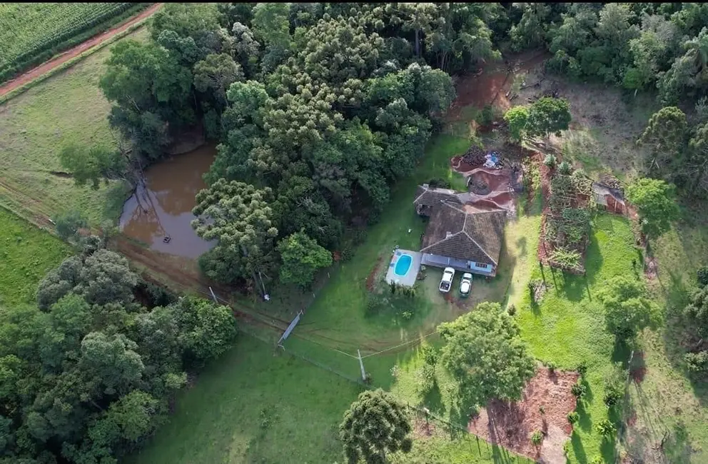 Chácara com 3 quartos à venda, 24200m2 em São Salvador, Cascavel - PR - imagem 5 Foto 5 de Chácara com 3 quartos à venda, 24200m2 em São Salvador, Cascavel - PR