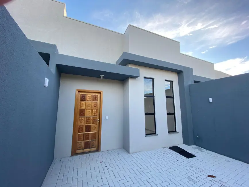 Foto 2 de Casa com 2 quartos à venda, 104m2 em Periolo, Cascavel - PR