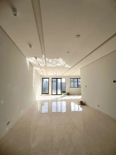 Foto 3 de Sobrado com 3 quartos à venda, 200m2 em Cancelli, Cascavel - PR