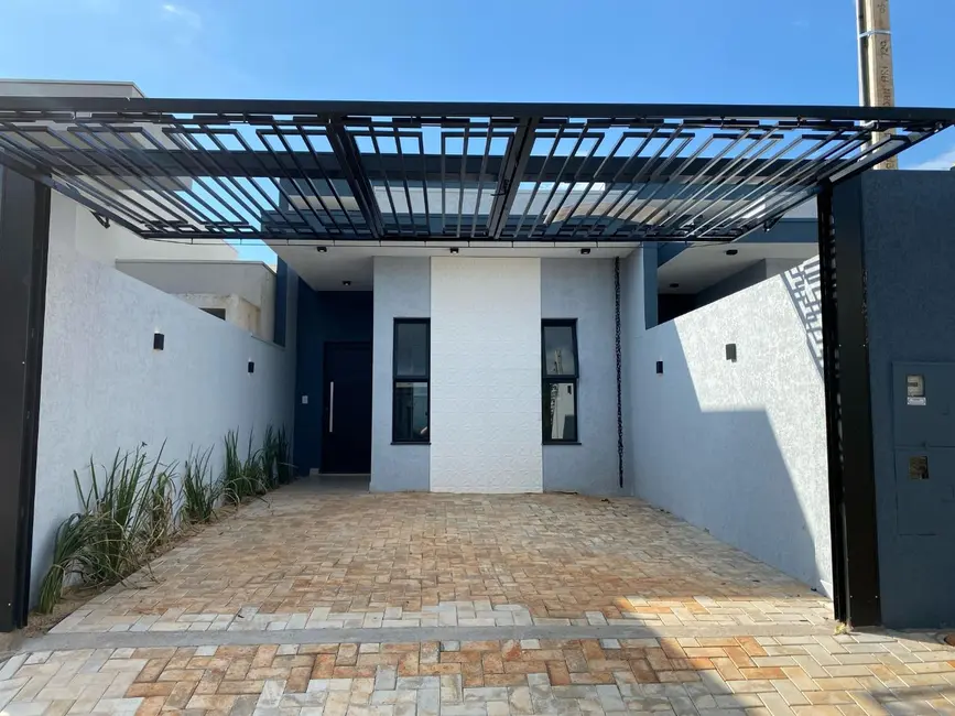 Casa com 3 quartos à venda, 125m2 em Santa Cruz, Cascavel - PR - imagem 2 Foto 2 de Casa com 3 quartos à venda, 125m2 em Santa Cruz, Cascavel - PR