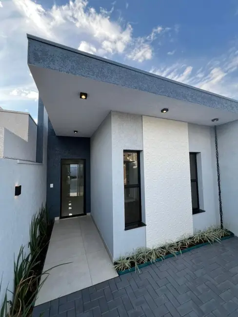 Foto 1 de Casa com 3 quartos à venda, 125m2 em Santa Cruz, Cascavel - PR