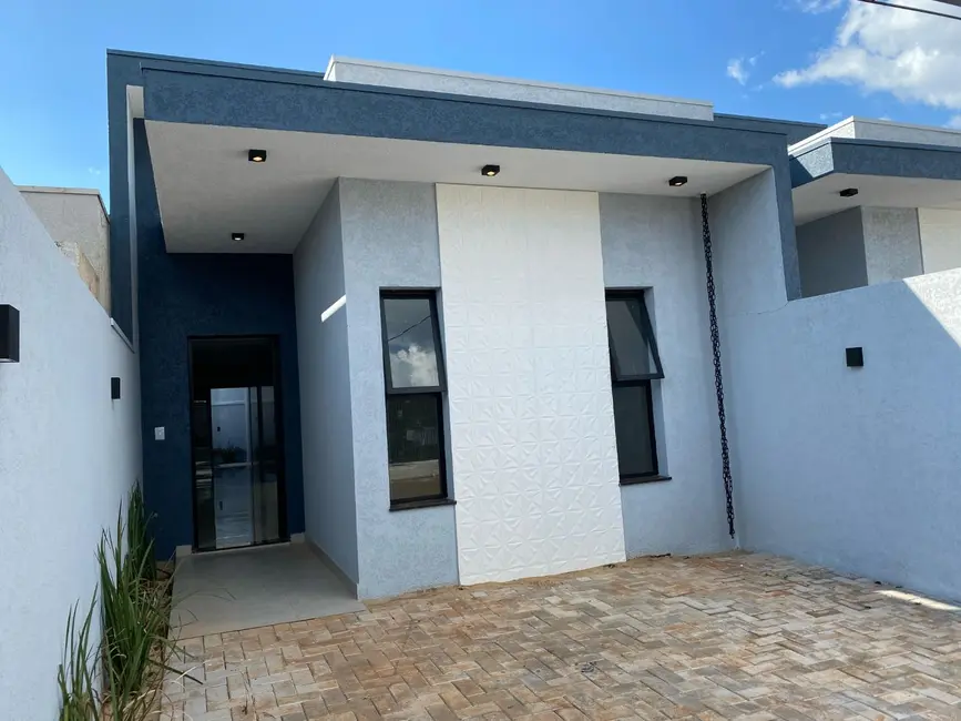 Casa com 3 quartos à venda, 125m2 em Santa Cruz, Cascavel - PR - imagem 1 Foto 1 de Casa com 3 quartos à venda, 125m2 em Santa Cruz, Cascavel - PR