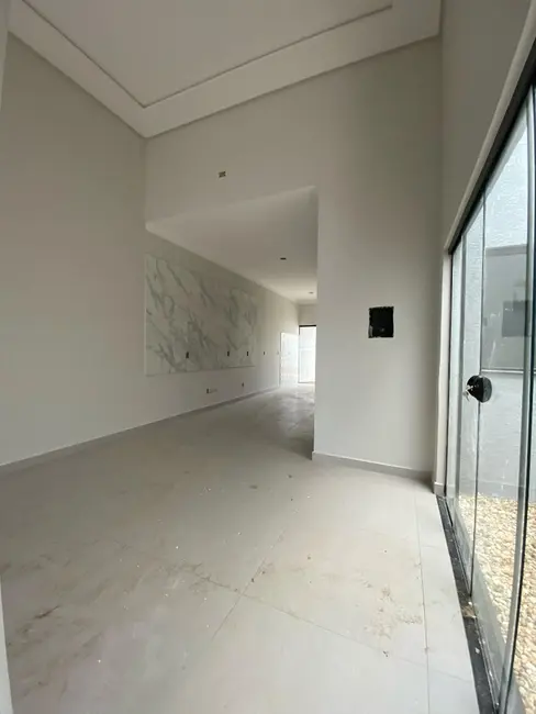 Foto 3 de Casa com 3 quartos à venda, 180m2 em Cascavel Velho, Cascavel - PR