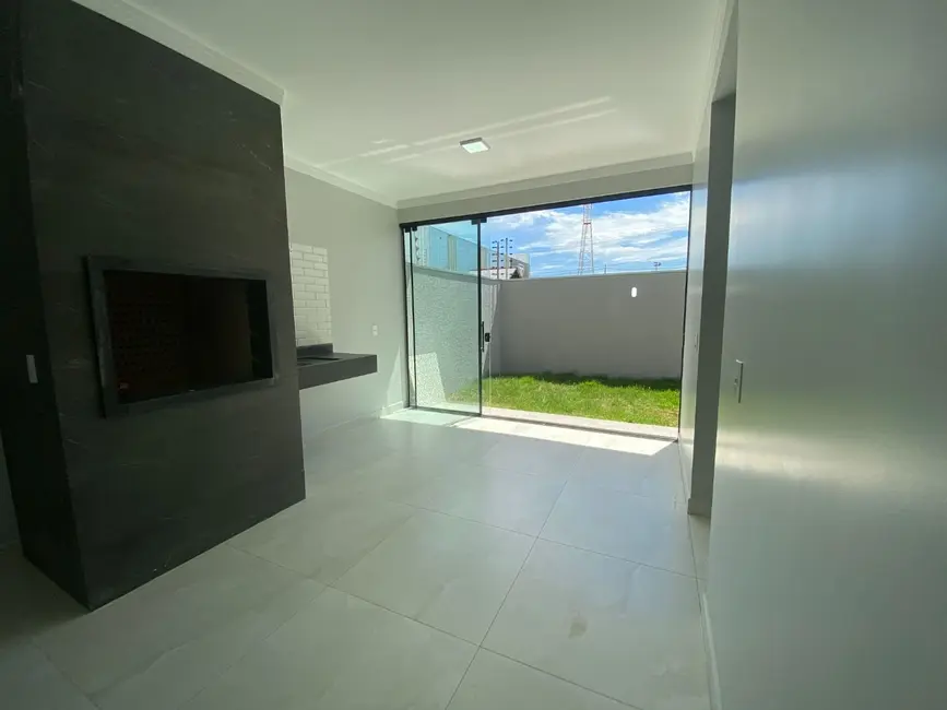 Casa com 3 quartos à venda, 200m2 em Santa Felicidade, Cascavel - PR - imagem 6 Foto 6 de Casa com 3 quartos à venda, 200m2 em Santa Felicidade, Cascavel - PR