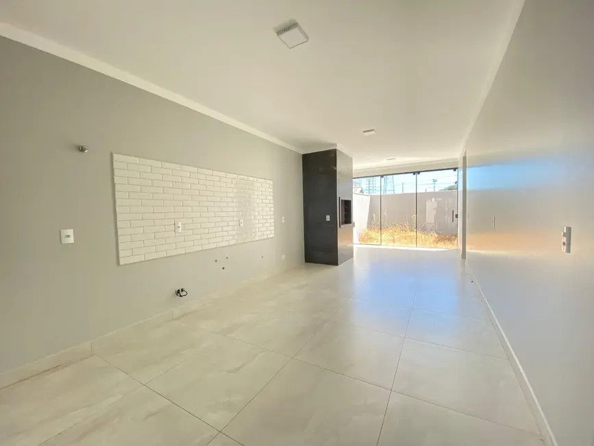 Casa com 3 quartos à venda, 200m2 em Santa Felicidade, Cascavel - PR - imagem 3 Foto 3 de Casa com 3 quartos à venda, 200m2 em Santa Felicidade, Cascavel - PR