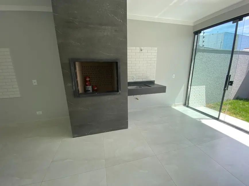 Casa com 3 quartos à venda, 200m2 em Santa Felicidade, Cascavel - PR - imagem 8 Foto 8 de Casa com 3 quartos à venda, 200m2 em Santa Felicidade, Cascavel - PR