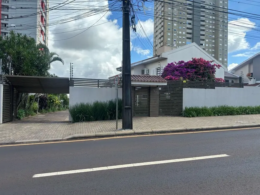 Foto 3 de Sobrado com 3 quartos à venda, 137m2 em Centro, Cascavel - PR
