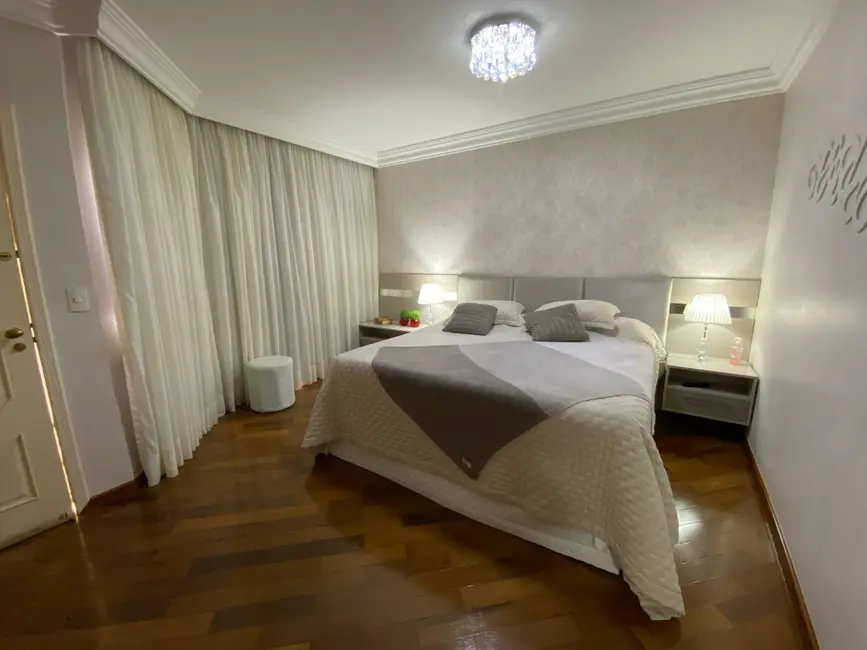 Foto 8 de Sobrado com 3 quartos à venda, 198m2 em Parque São Paulo, Cascavel - PR