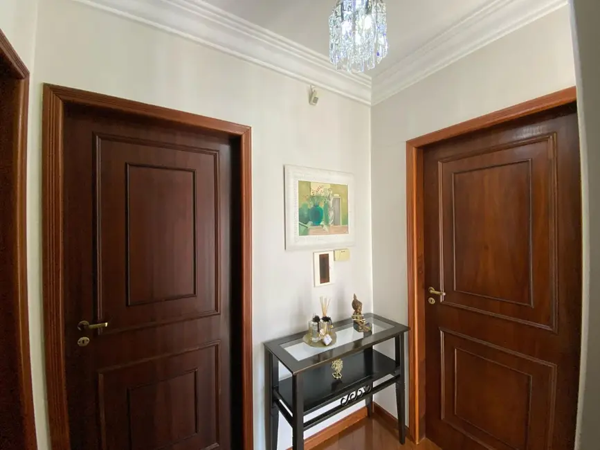 Foto 3 de Sobrado com 3 quartos à venda, 198m2 em Parque São Paulo, Cascavel - PR