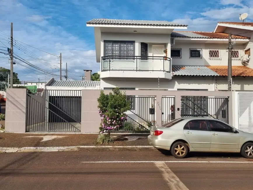 Foto 1 de Sobrado com 3 quartos à venda, 198m2 em Parque São Paulo, Cascavel - PR