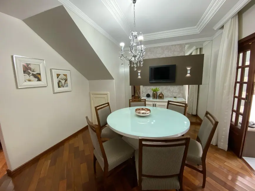 Foto 9 de Sobrado com 3 quartos à venda, 198m2 em Parque São Paulo, Cascavel - PR