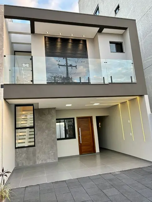 Foto 4 de Casa com 3 quartos à venda, 180m2 em Canadá, Cascavel - PR