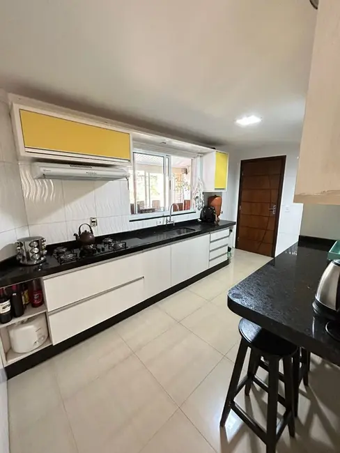 Foto 3 de Sobrado com 3 quartos à venda, 96m2 em Pioneiros Catarinenses, Cascavel - PR