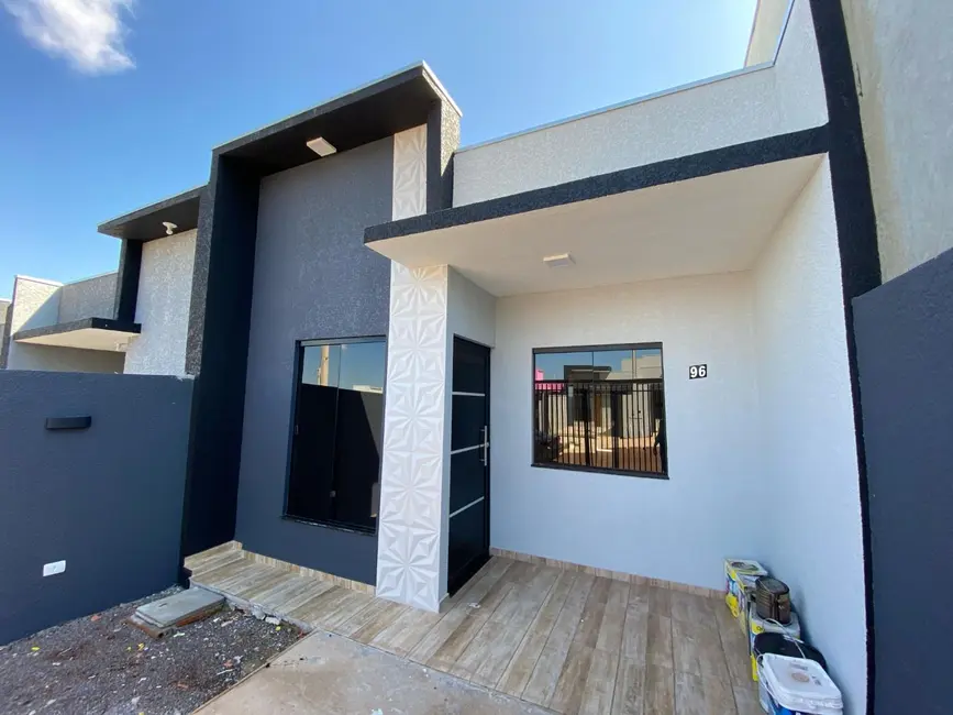 Foto 1 de Casa com 2 quartos à venda, 125m2 em Interlagos, Cascavel - PR