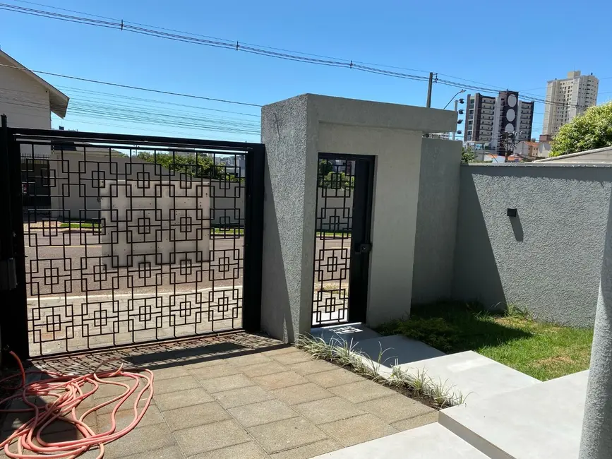 Foto 3 de Sobrado com 3 quartos à venda, 122m2 em Centro, Cascavel - PR