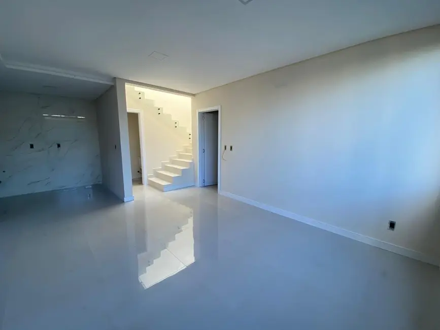 Foto 5 de Sobrado com 3 quartos à venda, 110m2 em Canadá, Cascavel - PR