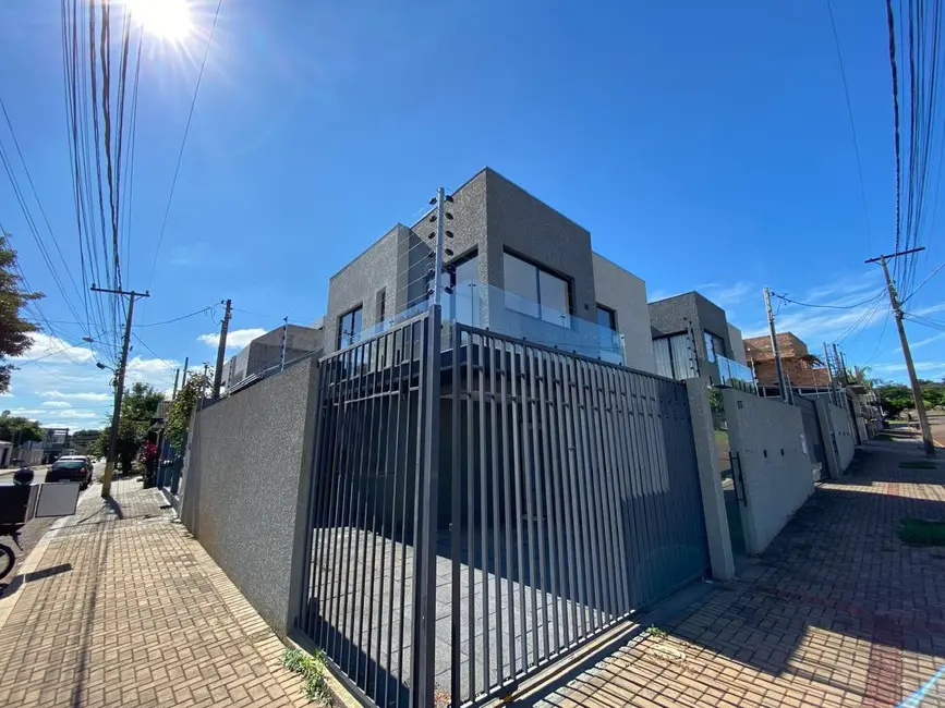 Foto 3 de Sobrado com 3 quartos à venda, 110m2 em Canadá, Cascavel - PR