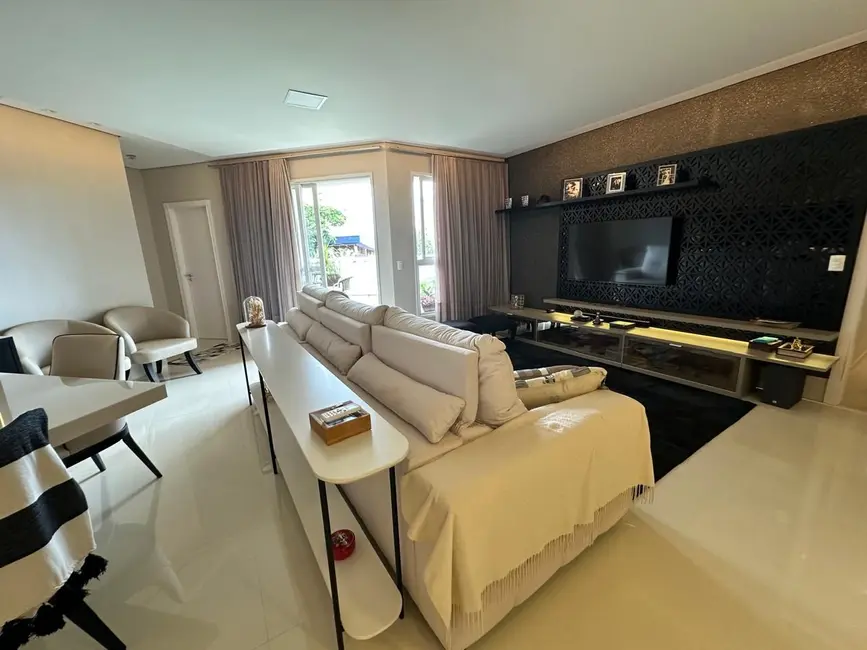 Foto 2 de Apartamento com 3 quartos à venda, 187m2 em Centro, Cascavel - PR