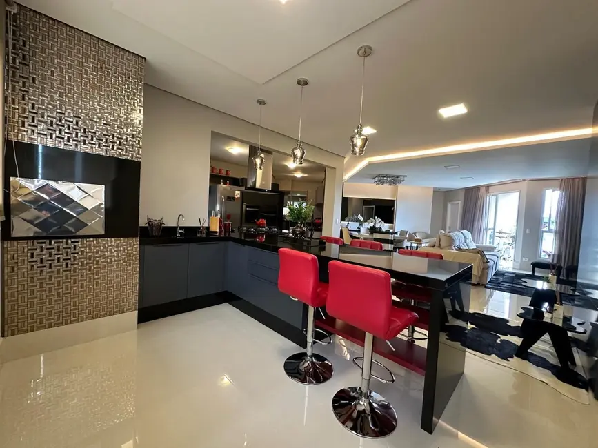 Foto 6 de Apartamento com 3 quartos à venda, 187m2 em Centro, Cascavel - PR