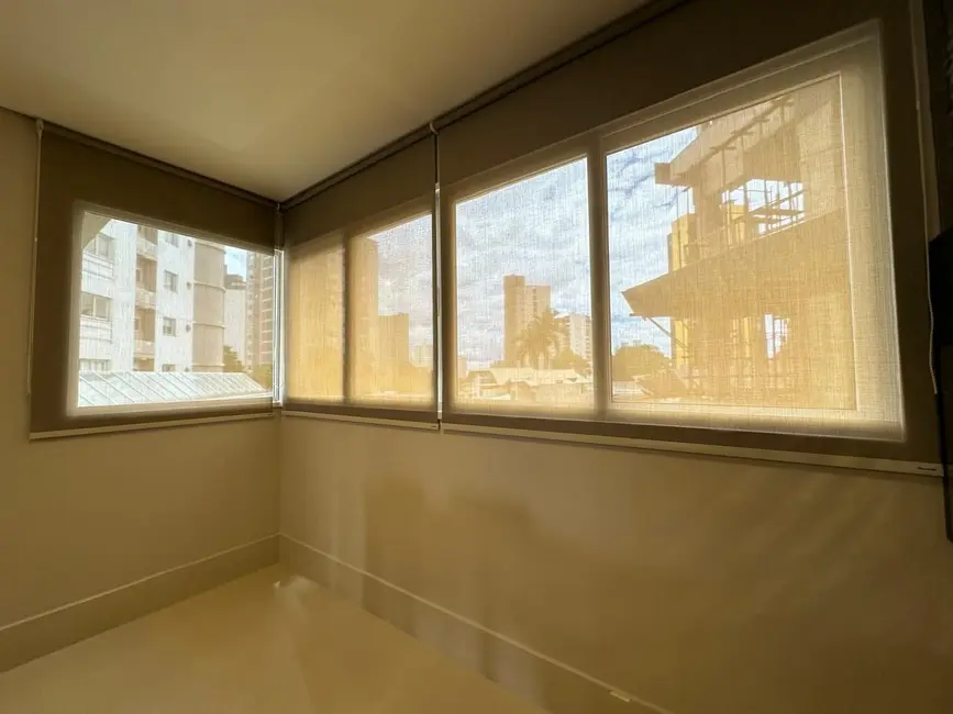 Foto 8 de Apartamento com 3 quartos à venda, 187m2 em Centro, Cascavel - PR