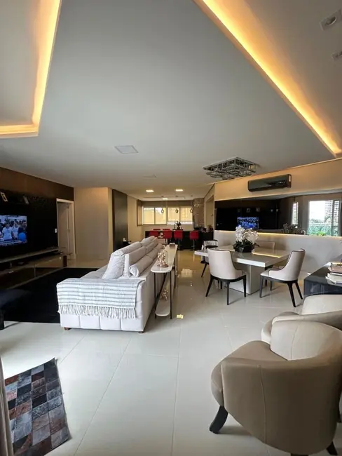 Foto 3 de Apartamento com 3 quartos à venda, 187m2 em Centro, Cascavel - PR