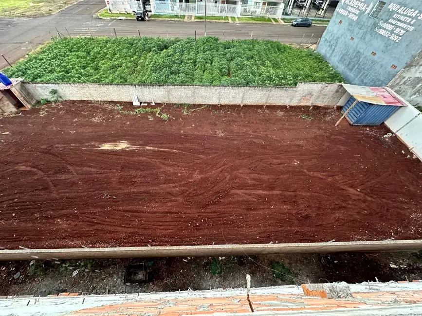 Foto 5 de Terreno / Lote à venda, 560m2 em Santa Cruz, Cascavel - PR