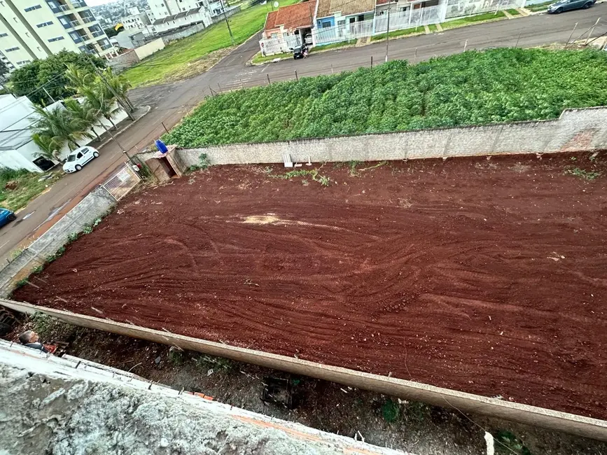 Foto 4 de Terreno / Lote à venda, 560m2 em Santa Cruz, Cascavel - PR